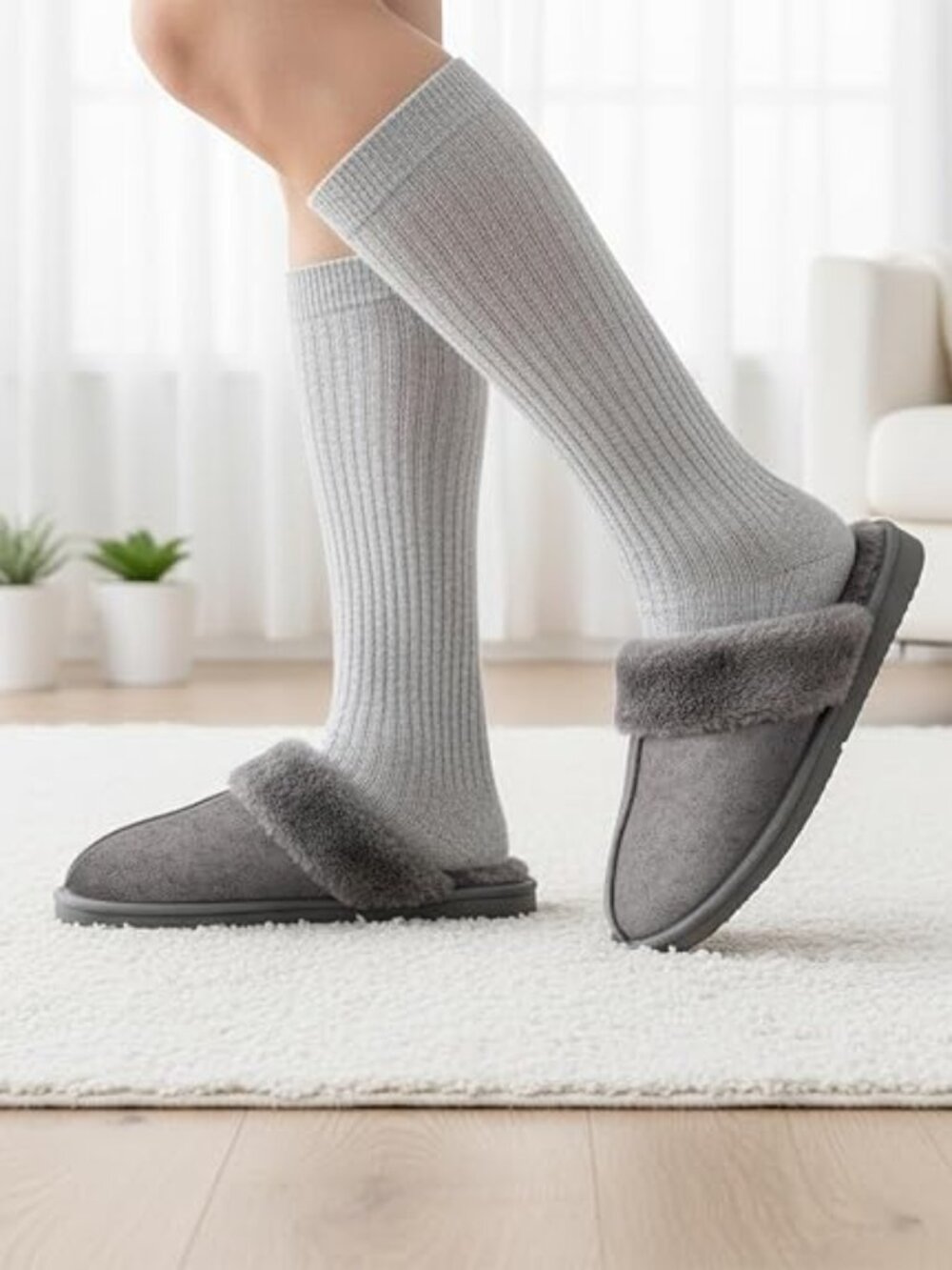 uzzy Slippers for Women Cozy Faux Fur House Shoes Memory Foam Slippers